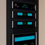 MI502 Lifestyle Close Up hi res